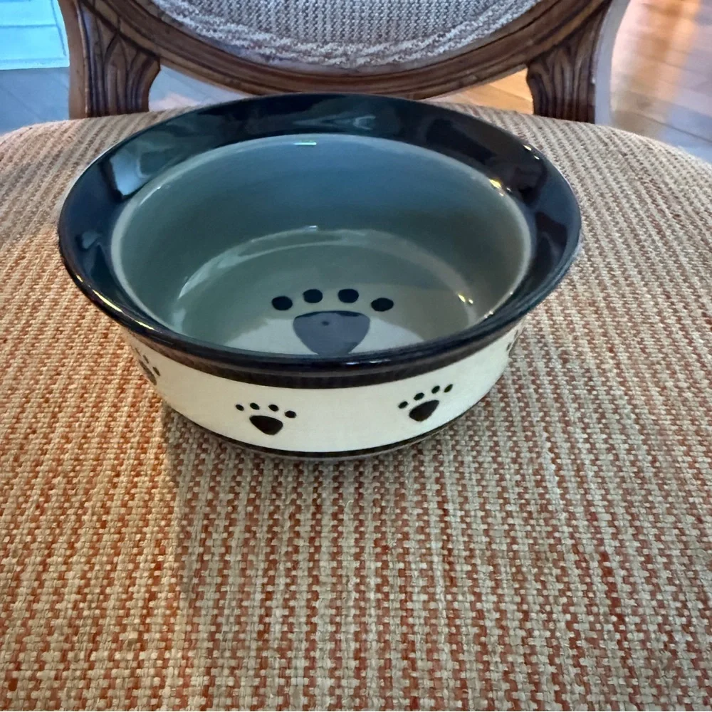 Black and Green/Gray Pet Bowl with Paw Print